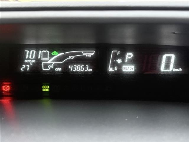 Toyota AQUA 2015 7660696-7
