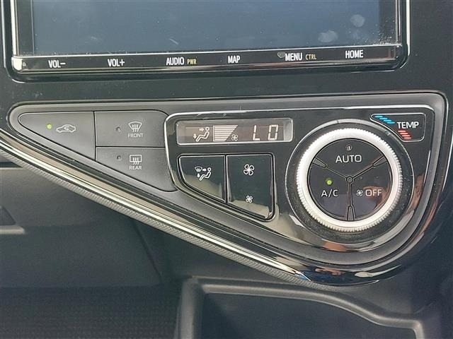 Toyota AQUA 2018 7660702-15