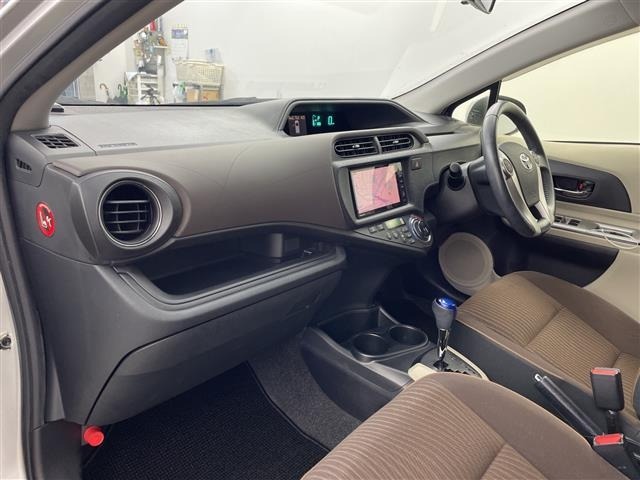 Toyota AQUA 2012 7660712-8