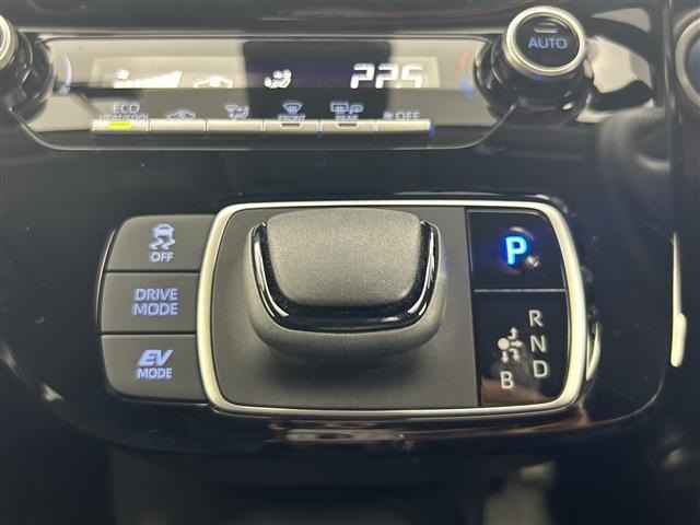 Toyota AQUA 2021 7660739-5