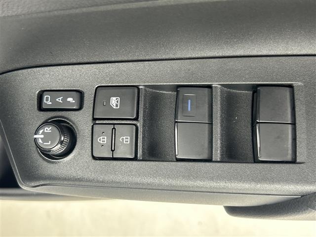 Toyota AQUA 2021 7660739-6