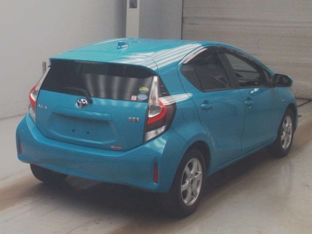 Toyota AQUA 2020 7660742-1