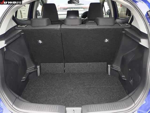 Toyota AQUA 2023 7660743-10