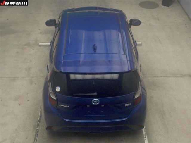 Toyota AQUA 2023 7660743-5