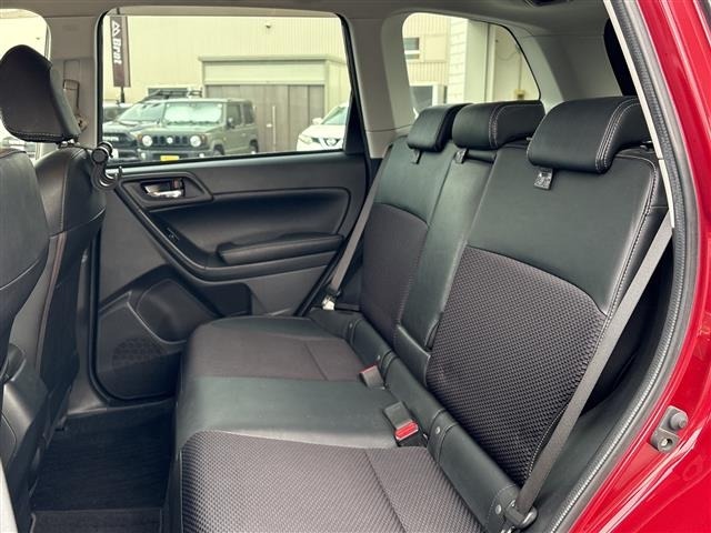 Subaru FORESTER 2017 7664827-18