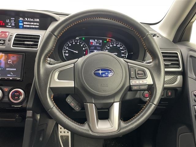Subaru FORESTER 2016 7664936-18