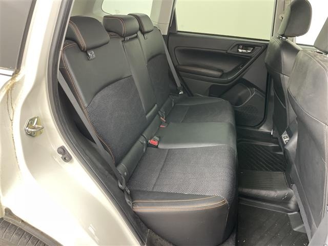 Subaru FORESTER 2016 7664936-3