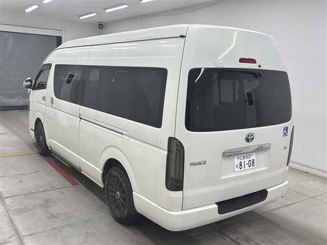 Toyota HIACE COMMUTER 2014 7669302-1