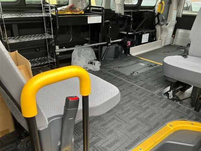 Toyota HIACE COMMUTER 2014 7669302-8