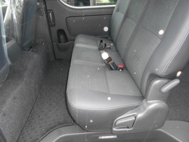 Toyota HIACE VAN 2025 7671008-10