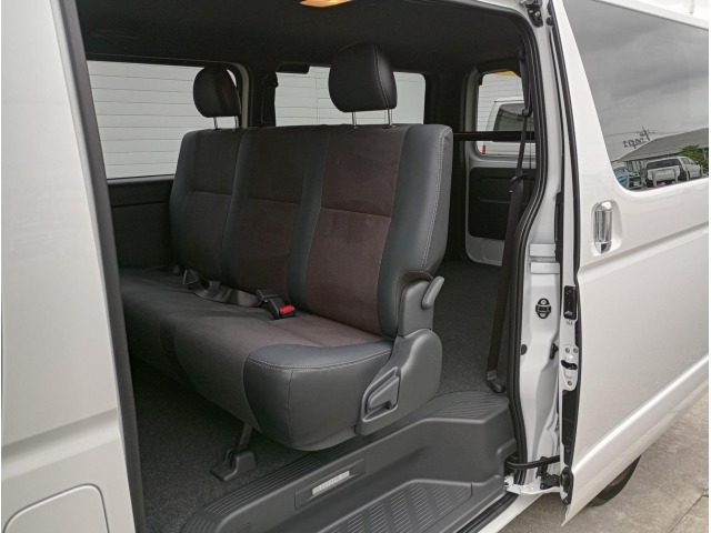 Toyota HIACE VAN 2026 7671021-17