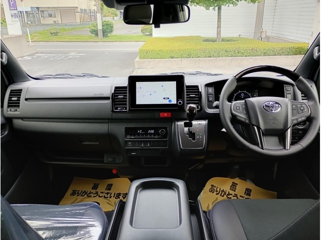 Toyota HIACE VAN 2026 7671021-2