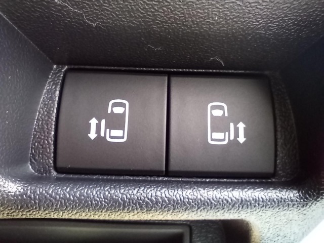 Toyota HIACE VAN 2026 7671021-36