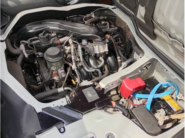 Toyota HIACE VAN 2023 7671022-18