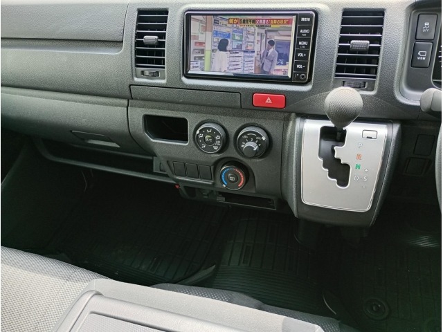 Toyota HIACE VAN 2023 7671022-4