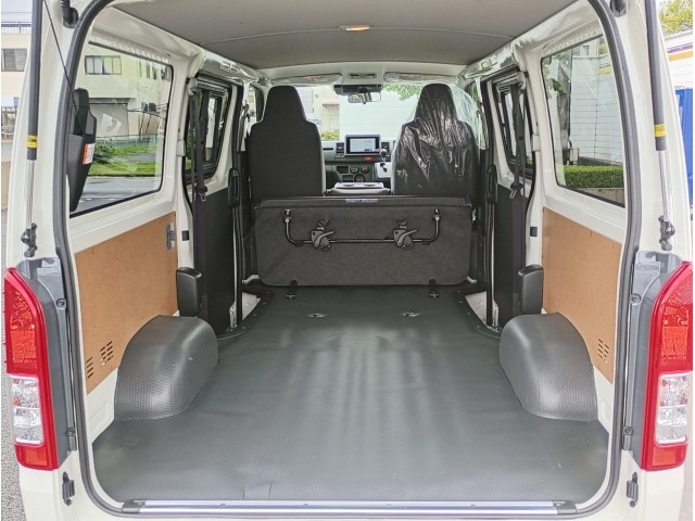 Toyota HIACE VAN 2026 7671023-15