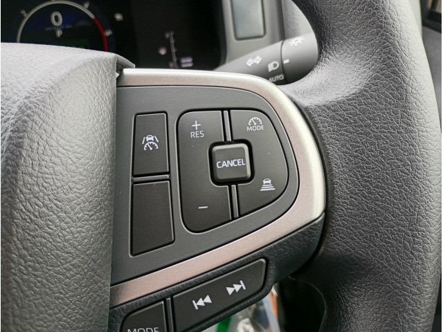 Toyota HIACE VAN 2026 7671023-16