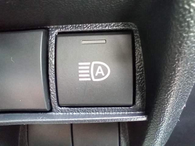 Toyota HIACE VAN 2026 7671023-37