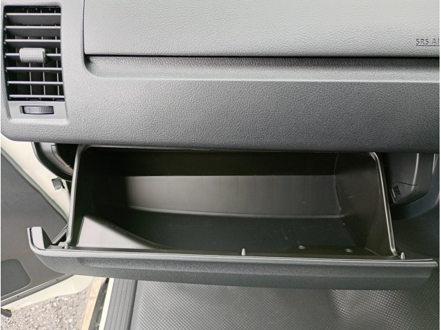 Toyota HIACE VAN 2026 7671023-7