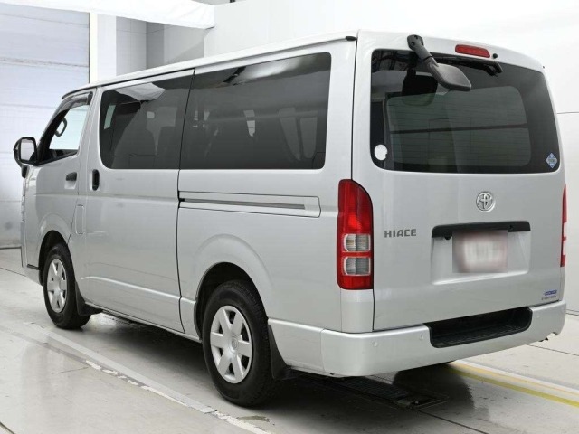 Toyota HIACE VAN 2022 7671031-6