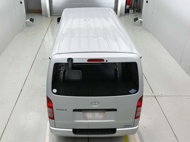 Toyota HIACE VAN 2022 7671031-8