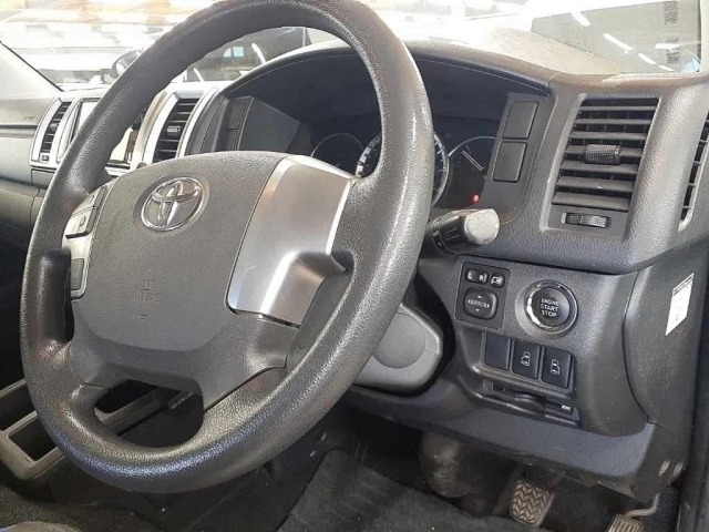 Toyota HIACE VAN 2014 7671033-9