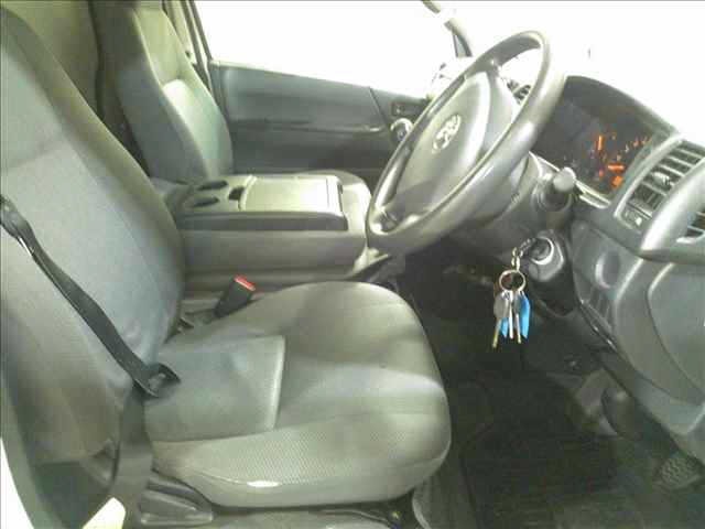 Toyota HIACE VAN 2015 7671046-4