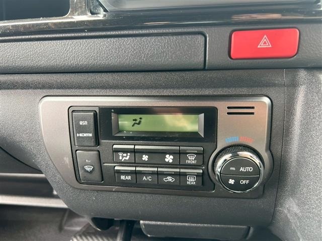 Toyota HIACE VAN 2023 7671288-12