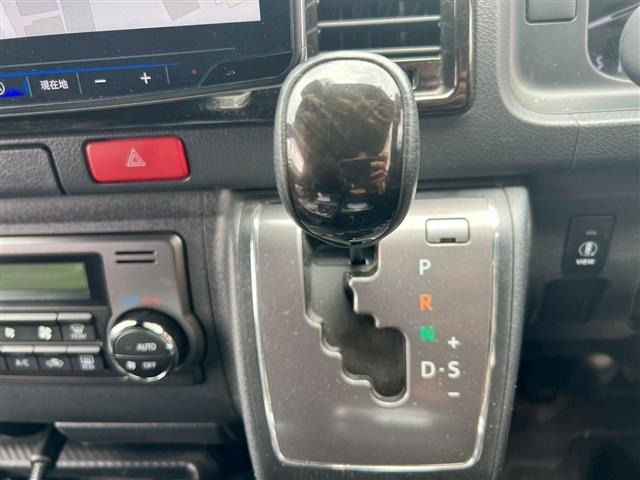 Toyota HIACE VAN 2023 7671288-19