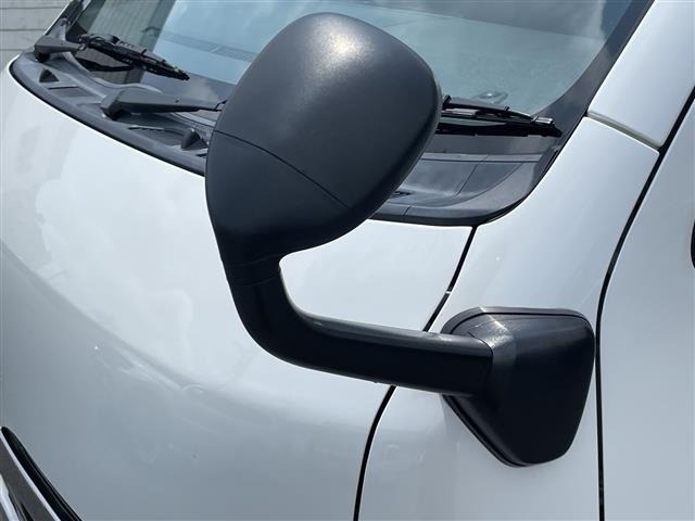Toyota HIACE VAN 2020 7671305-2