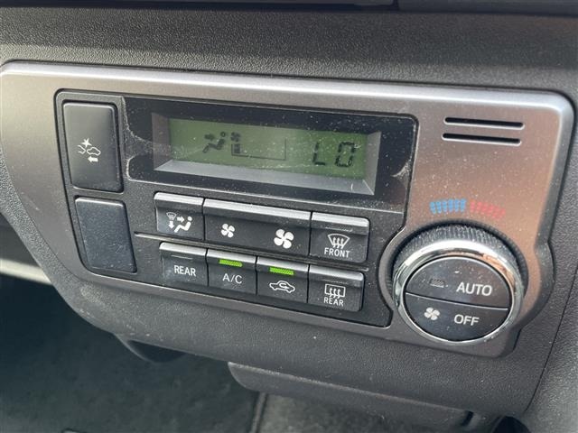 Toyota HIACE VAN 2020 7671305-3
