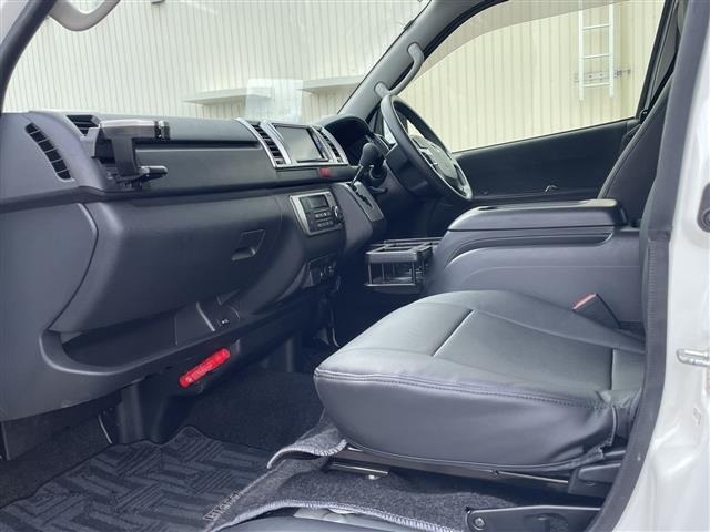 Toyota HIACE VAN 2024 7671313-20