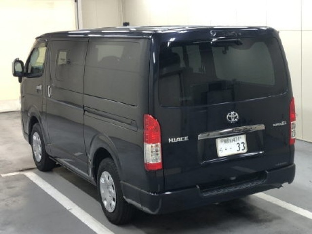 Toyota HIACE VAN 2021 7671331-1