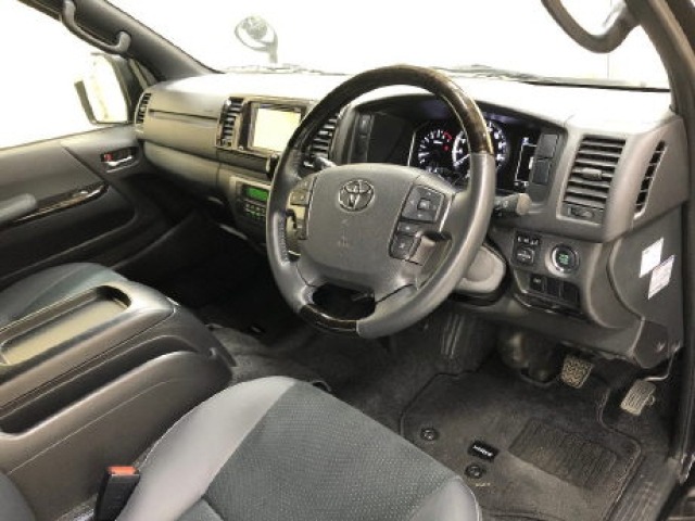 Toyota HIACE VAN 2021 7671331-5