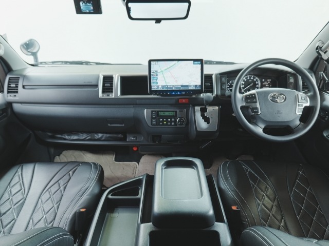 Toyota HIACE WAGON 2025 7673077-1