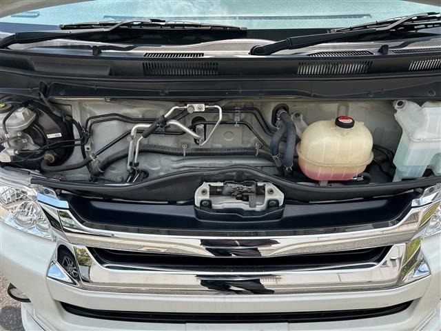 Toyota HIACE WAGON 2015 7673113-14