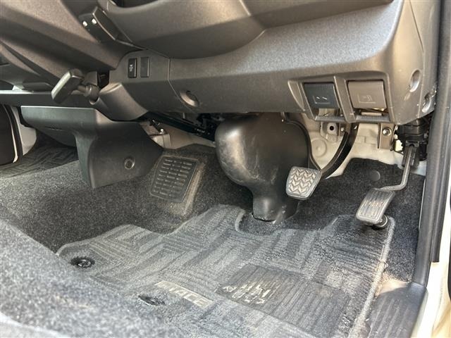 Toyota HIACE WAGON 2015 7673113-19