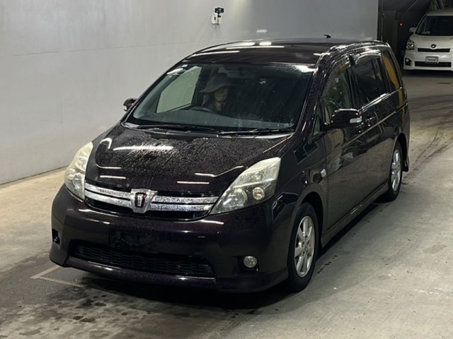 Toyota ISIS 2013 7673018-0