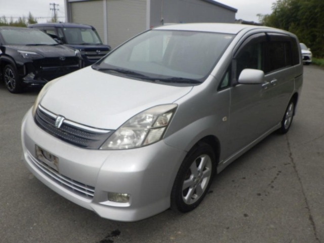 Toyota ISIS 2005 7673021-4