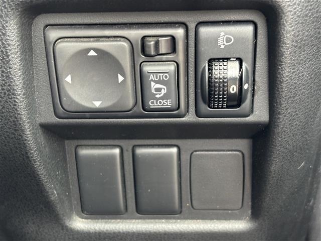 Nissan JUKE 2012 7666782-2