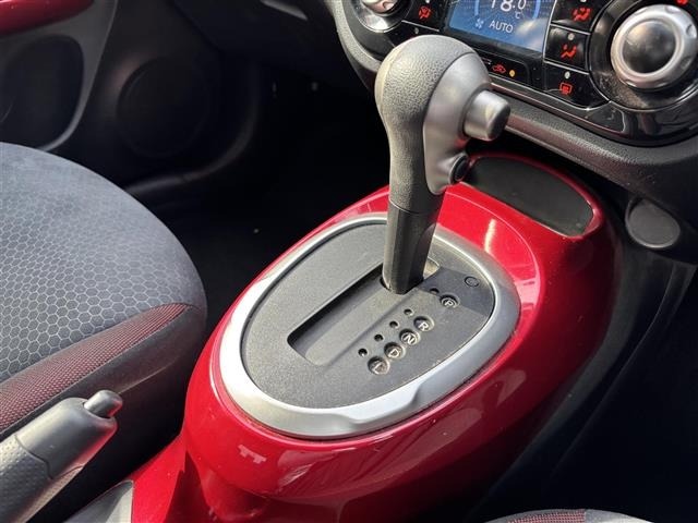 Nissan JUKE 2012 7666782-23