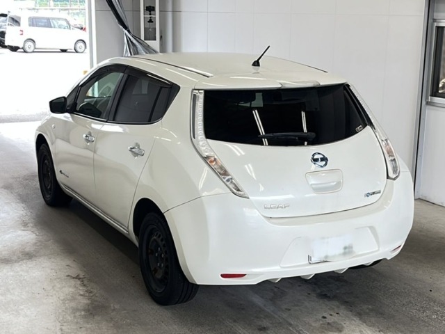 Nissan LEAF 2016 7662867-5