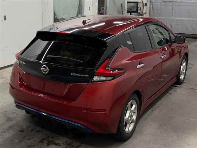 Nissan LEAF 2017 7662872-5
