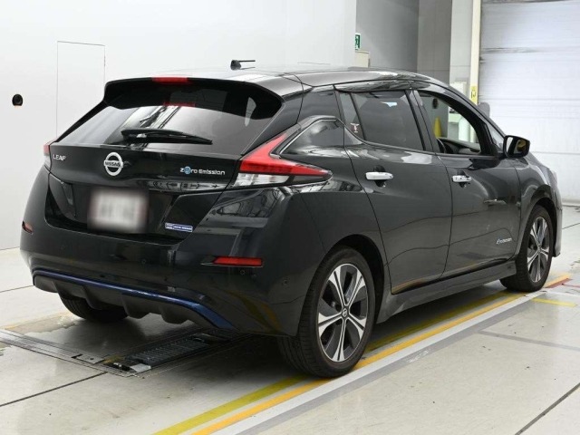 Nissan LEAF 2019 7662890-1