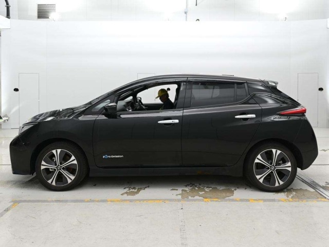 Nissan LEAF 2019 7662890-4