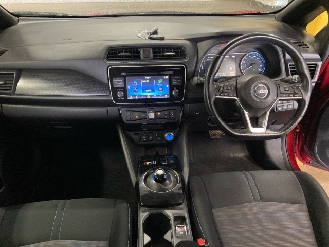 Nissan LEAF 2018 7662927-3