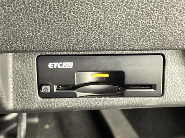 Nissan LEAF 2021 7663093-1