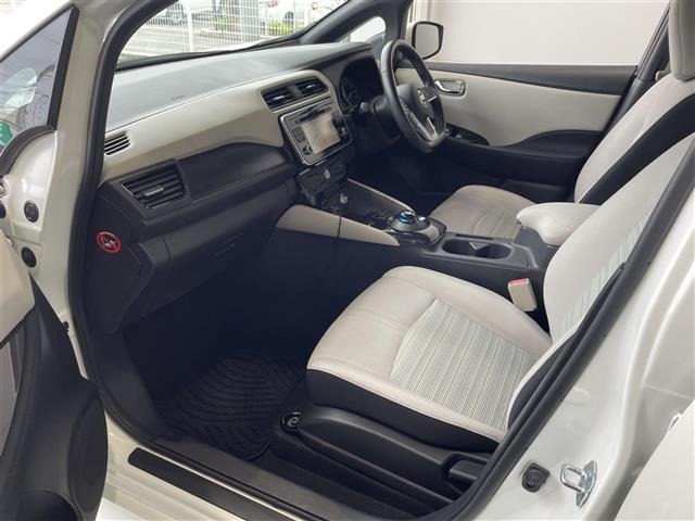 Nissan LEAF 2017 7663102-4