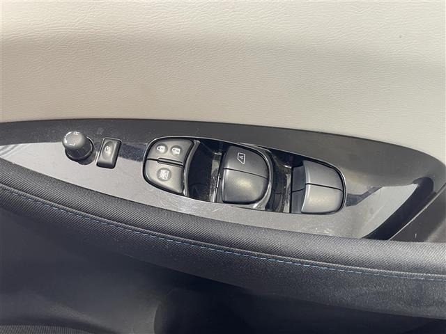 Nissan LEAF 2017 7663102-9