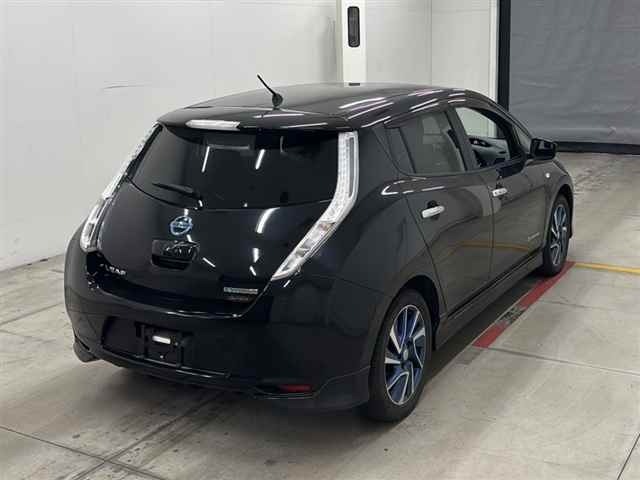 Nissan LEAF 2016 7663111-5